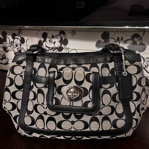 Coach monogram purse